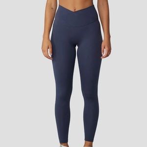 CSB Serenity Crossover Leggings in Studio